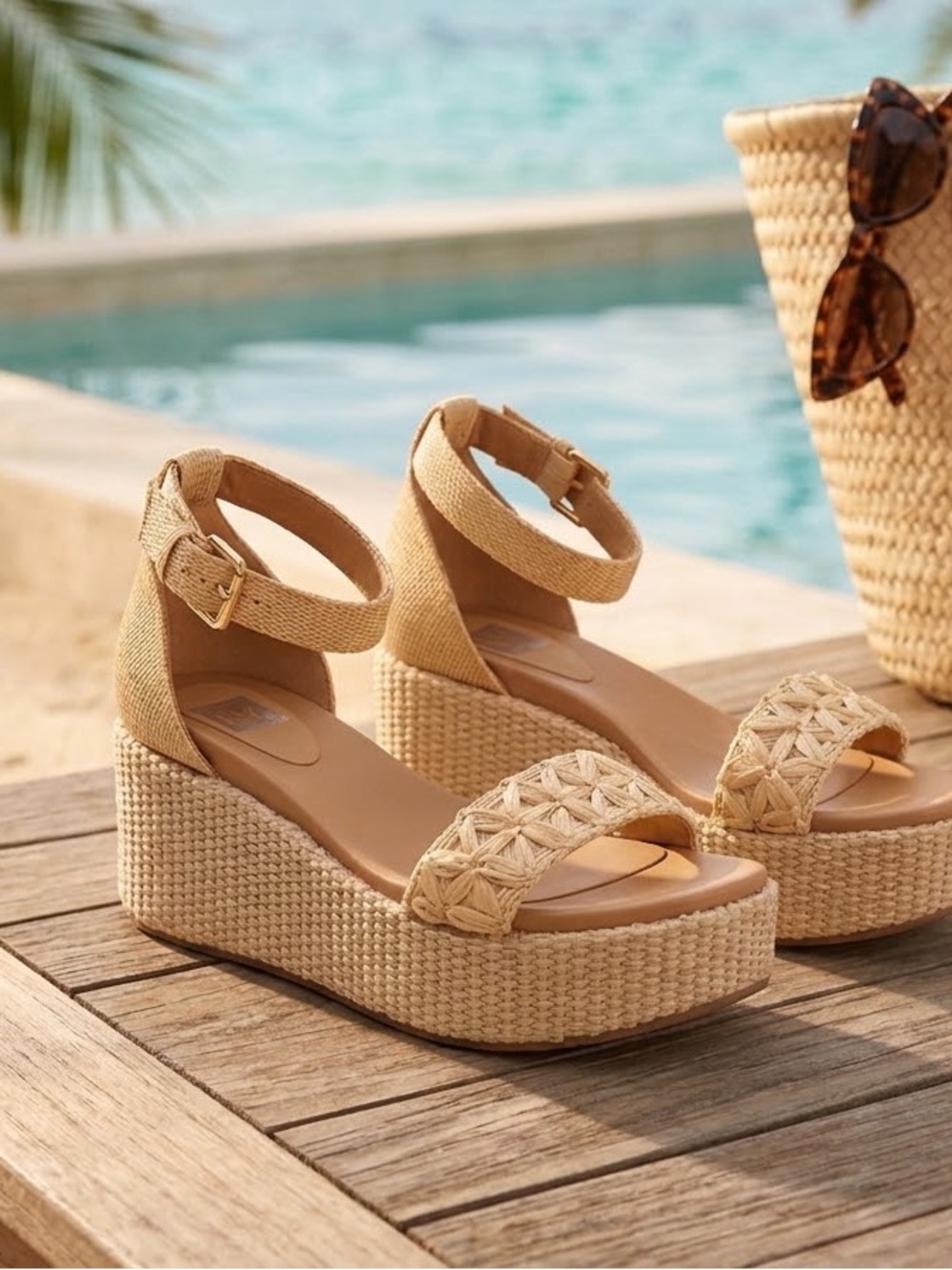 Alumina Ankle-Strap Platform Sandals - Natural